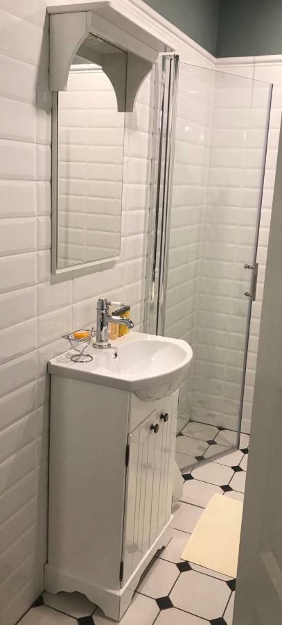 Villa Kertelhof Guesthouse Kärdla Eksteriør bilde